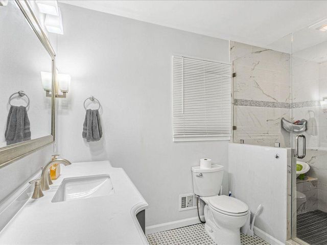 2409 Powers Ferry SE Drive, Marietta, GA 30067