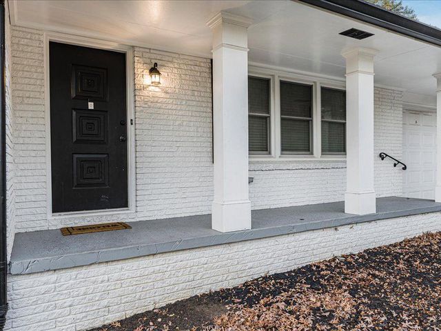 2409 Powers Ferry SE Drive, Marietta, GA 30067