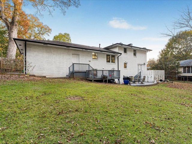 2409 Powers Ferry SE Drive, Marietta, GA 30067