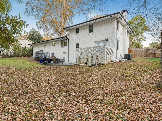 2409 Powers Ferry SE Drive, Marietta, GA 30067