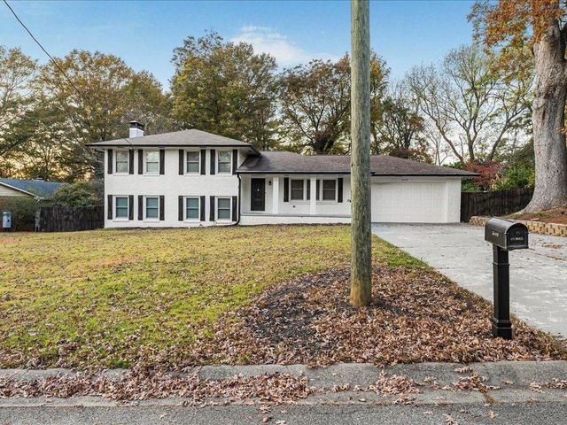 2409 Powers Ferry SE Drive, Marietta, GA 30067