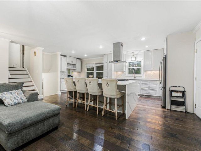 2409 Powers Ferry SE Drive, Marietta, GA 30067