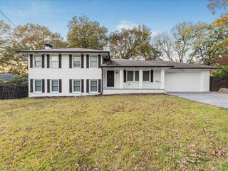 2409 Powers Ferry SE Drive, Marietta, GA 30067