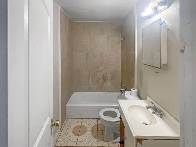 7115 Phillips Street, Houston, TX 77088
