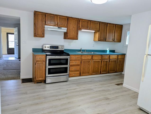 305 W Mulberry Street, Stryker, OH 43557