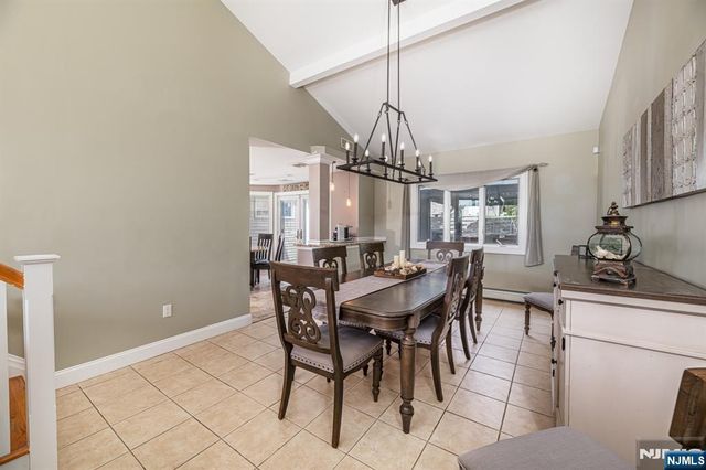 19 Harwood Place, Wayne, NJ 07470