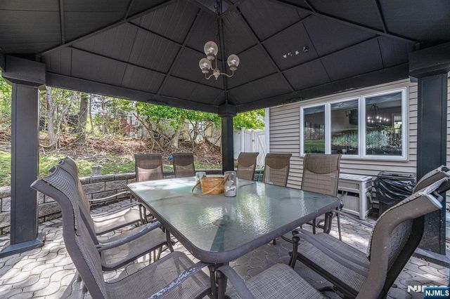 19 Harwood Place, Wayne, NJ 07470