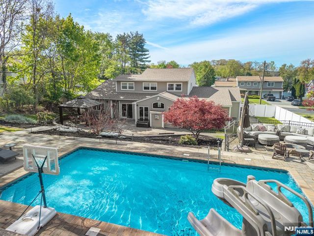 19 Harwood Place, Wayne, NJ 07470