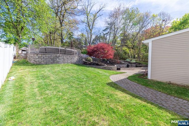 19 Harwood Place, Wayne, NJ 07470