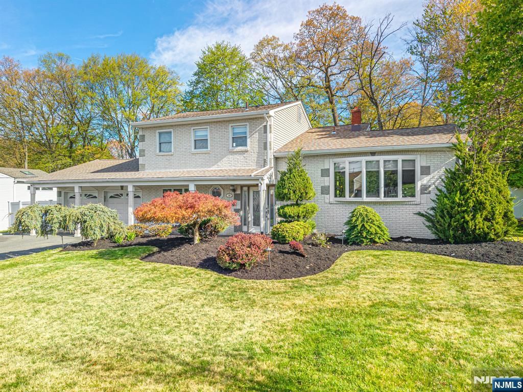 19 Harwood Place, Wayne, NJ 07470