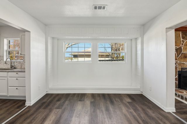 4765 Cecilia Avenue, Midlothian, TX 76065
