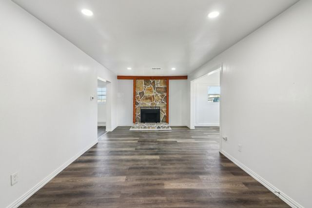 4765 Cecilia Avenue, Midlothian, TX 76065
