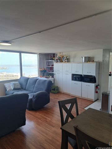 98-288 Kaonohi Street 3801, Aiea, HI 96701