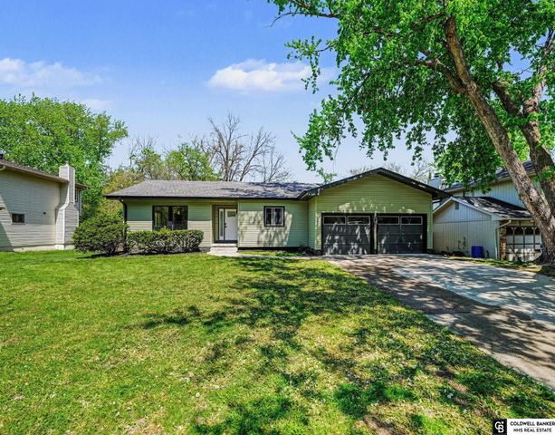 2940 Leawood Drive, Bellevue, NE 68123
