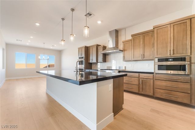 9162 Manitou Peak Avenue, Las Vegas, NV 89139