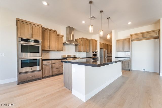 9162 Manitou Peak Avenue, Las Vegas, NV 89139