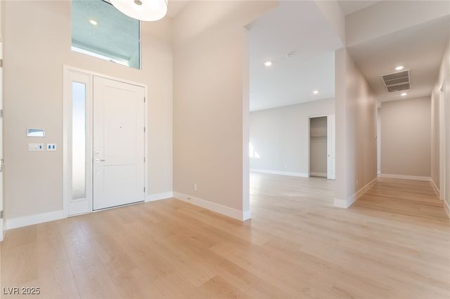 9162 Manitou Peak Avenue, Las Vegas, NV 89139