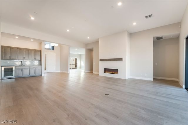 9162 Manitou Peak Avenue, Las Vegas, NV 89139