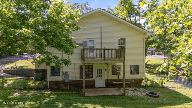 1633 Hutchinson Ave, Knoxville, TN 37917