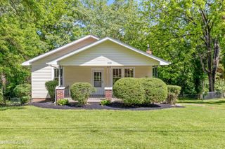 1633 Hutchinson Ave, Knoxville, TN 37917