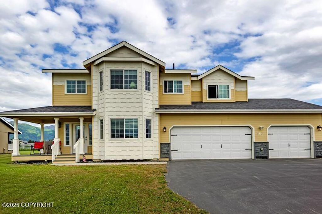 163 N Ayrshire Circle, Palmer, AK 99645