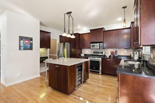 1806 Briam Drive, Valparaiso, IN 46383