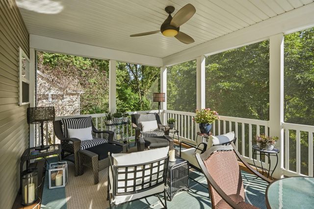 1806 Briam Drive, Valparaiso, IN 46383