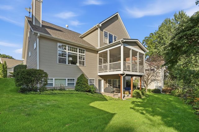 1806 Briam Drive, Valparaiso, IN 46383