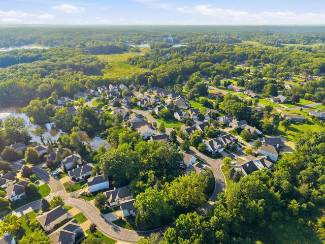 1806 Briam Drive, Valparaiso, IN 46383