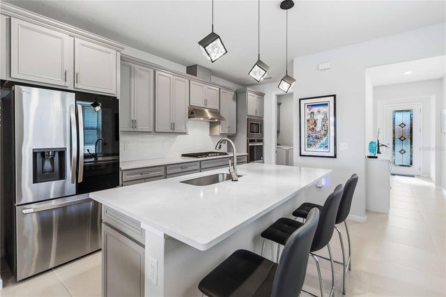 2499 CLIFF WAY, St Cloud, FL 34771