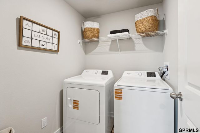 8804 S 185th Street, Gretna, NE 68136