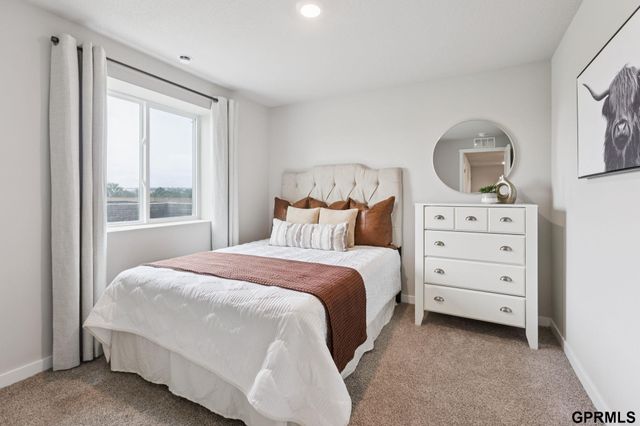 8804 S 185th Street, Gretna, NE 68136