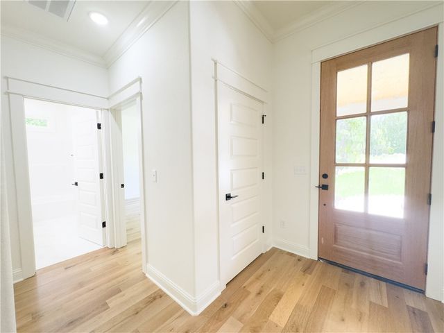 3 Larkhall Circle, Bella Vista, AR 72715