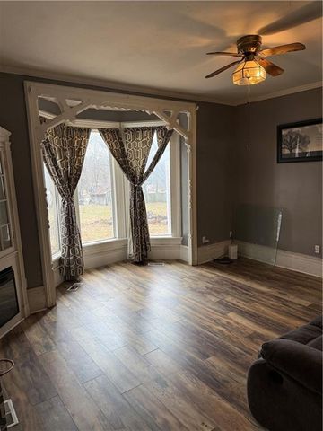 300 S Water Street, Maysville, MO 64469