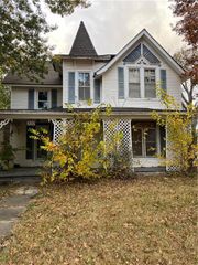 300 S Water Street, Maysville, MO 64469