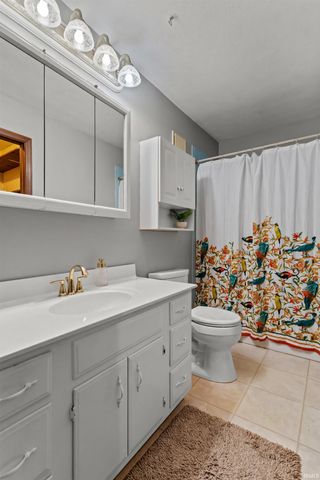 2406 S 300 W Road, Kokomo, IN 46902