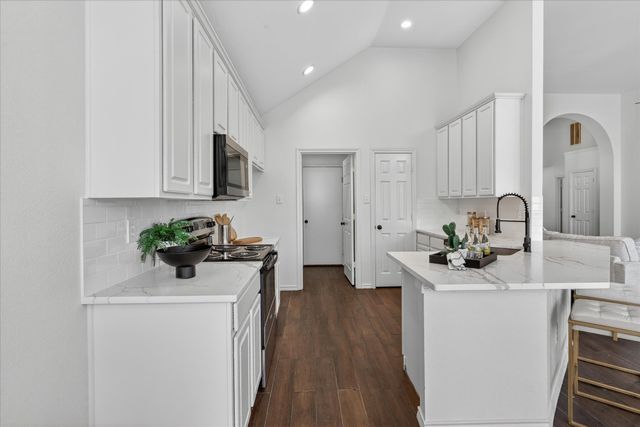 5116 Deer Ridge Court, Fort Worth, TX 76137