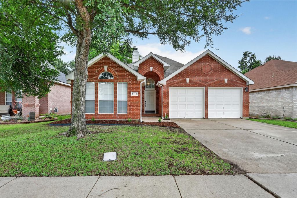 5116 Deer Ridge Court, Fort Worth, TX 76137