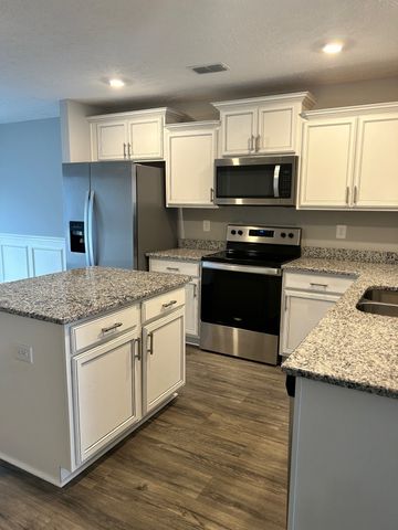 1004 Sully Dr, Smyrna, TN 37167