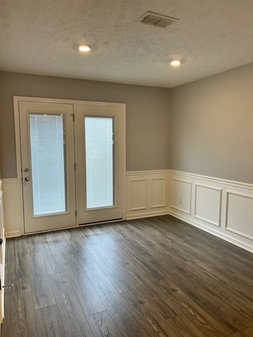 1004 Sully Dr, Smyrna, TN 37167