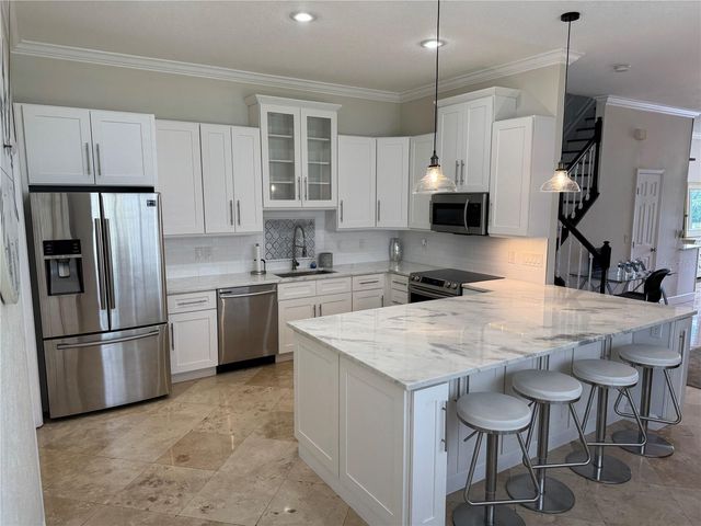 1806 LAGO VISTA BOULEVARD, Palm Harbor, FL 34685