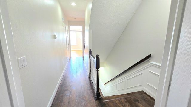 1806 LAGO VISTA BOULEVARD, Palm Harbor, FL 34685