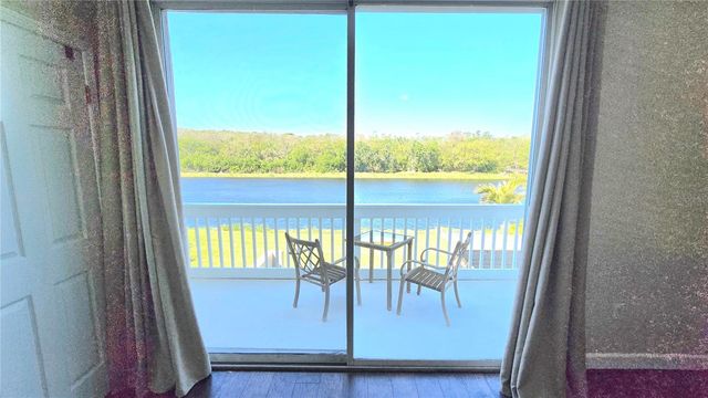 1806 LAGO VISTA BOULEVARD, Palm Harbor, FL 34685