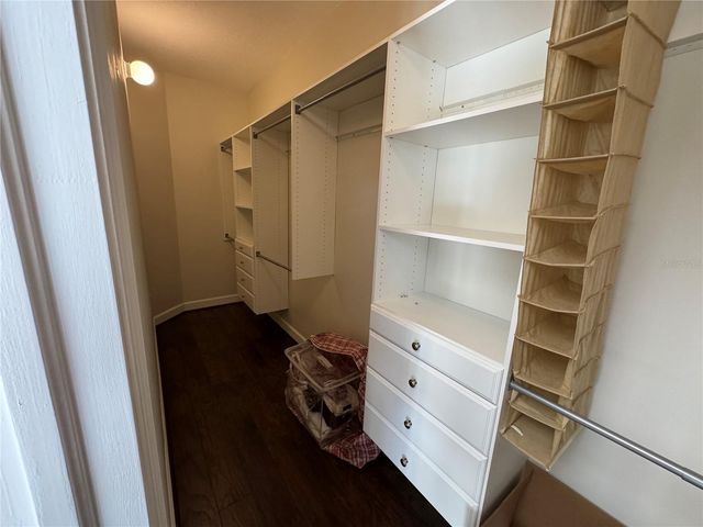 1806 LAGO VISTA BOULEVARD, Palm Harbor, FL 34685