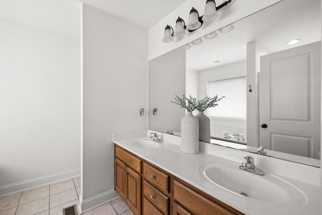 255 Kailors Cove Circle, Ringgold, GA 30736