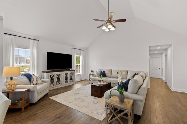 255 Kailors Cove Circle, Ringgold, GA 30736