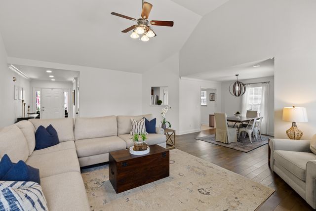 255 Kailors Cove Circle, Ringgold, GA 30736