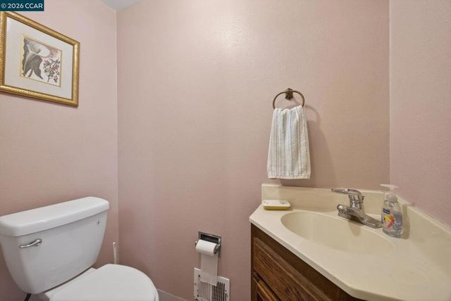 4476 Saint John Ln, Pittsburg, CA 94565