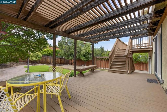 4476 Saint John Ln, Pittsburg, CA 94565