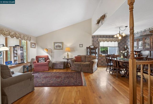 4476 Saint John Ln, Pittsburg, CA 94565